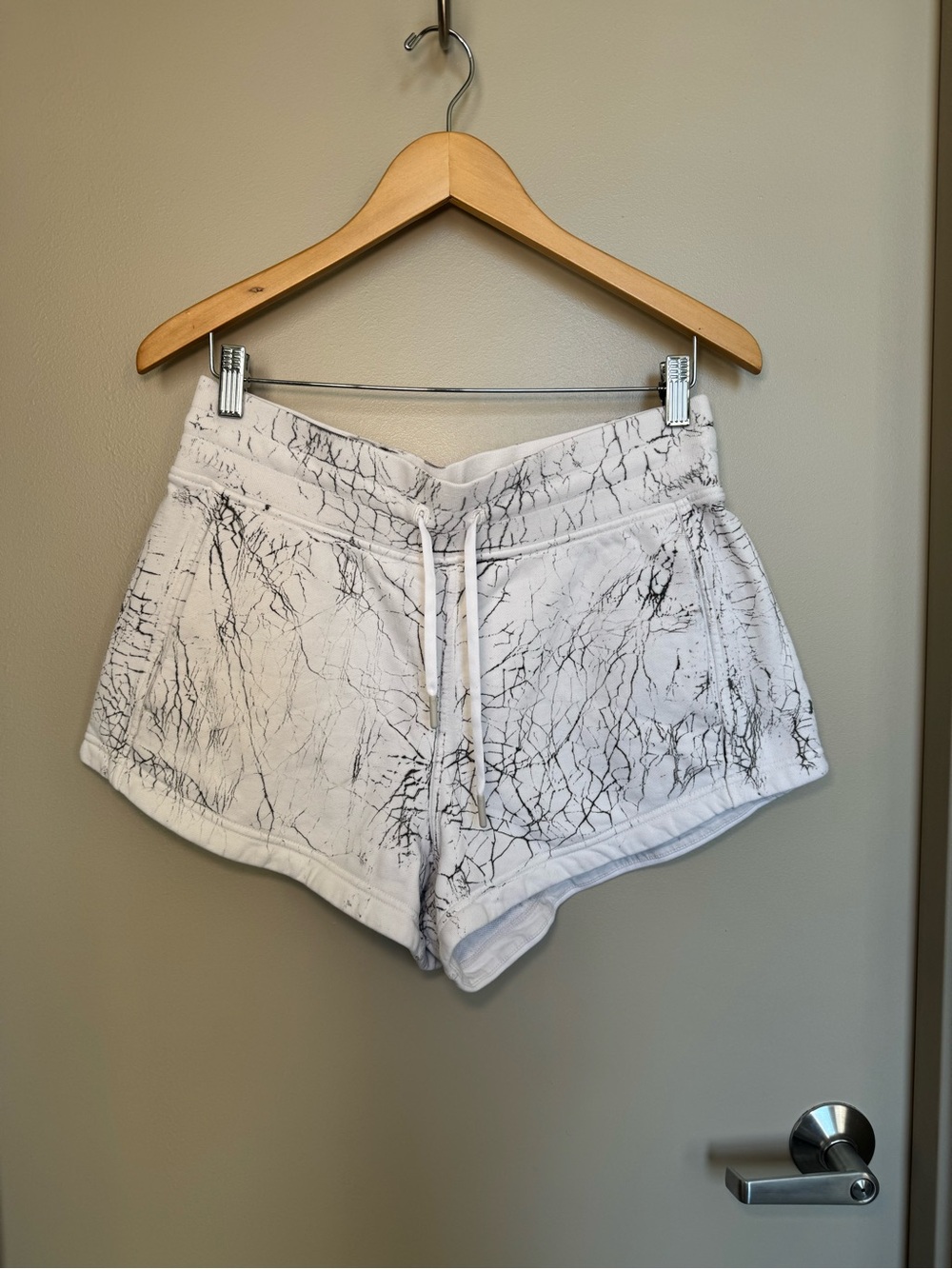 lululemon Inner Glow High-Rise Shorts
